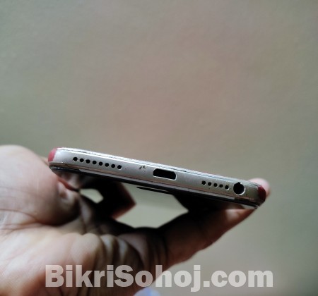 Oppo F1s